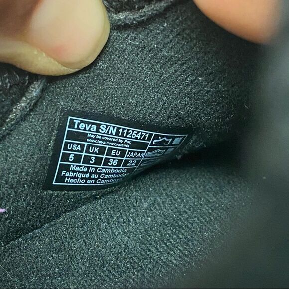 Teva ReEmber Moc Quilted SlipOn puffer black water repellent Shoes boot youth 5 - Picture 9 of 10